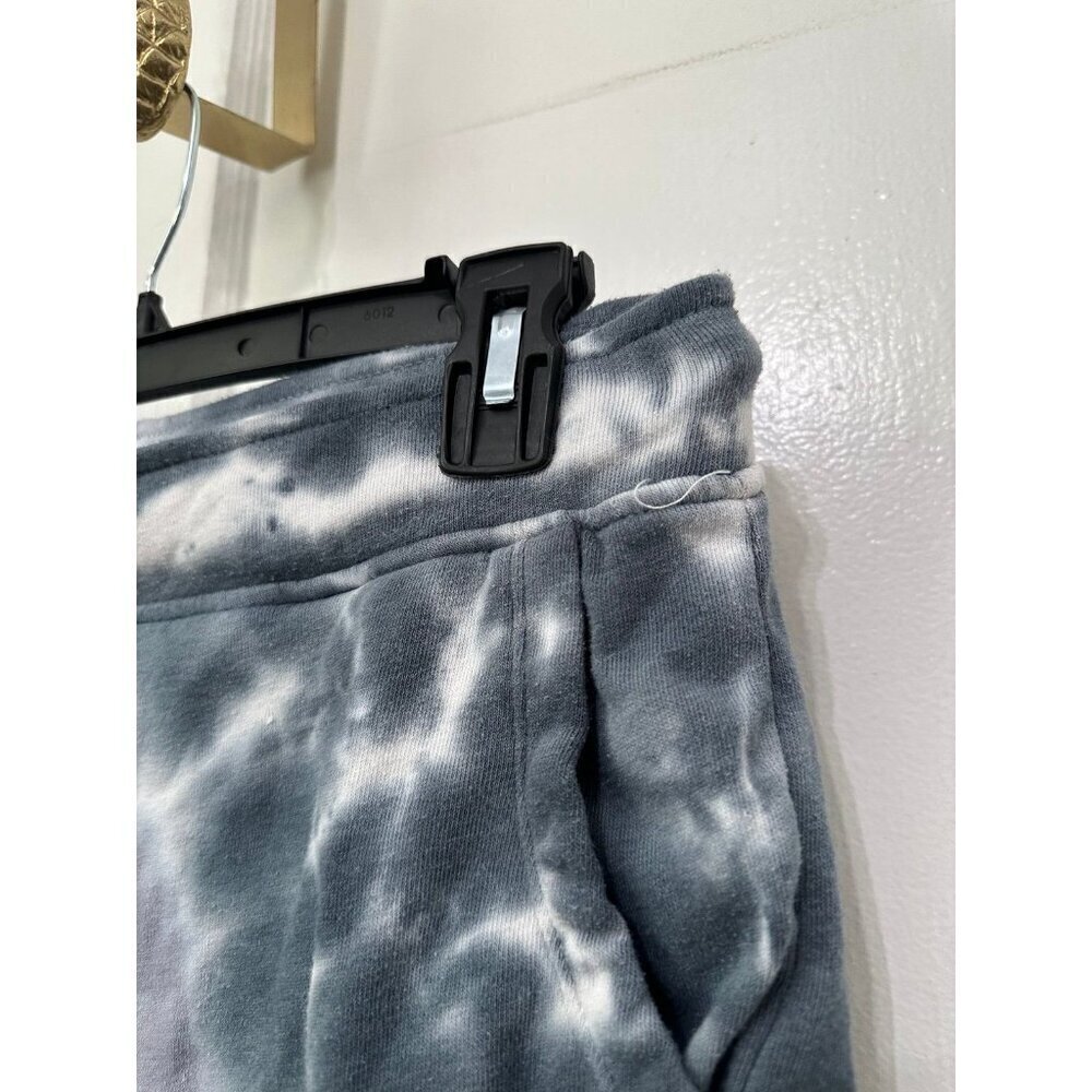 Members mark favorite tie-dye short women’s size small - Picture 3 of 7